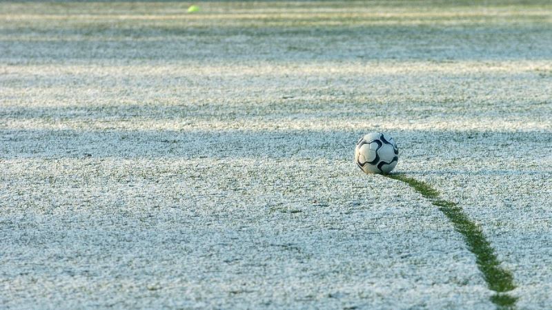 Afbeelding: Besneeuwd voetbalveld