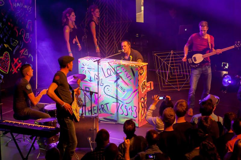 Afbeelding: 2014-12-20 Playbackshow De Storm Coldplay