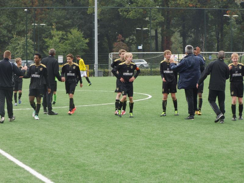Afbeelding: 2013-10-12 FC Winterswijk C1 - NEO C1 028