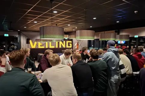 Veiling op de club