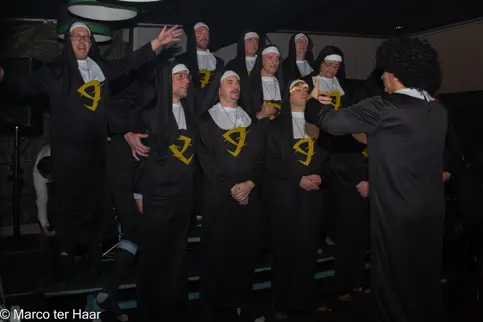 Nieuwsjaarsreceptie met toernooi en playbackshow